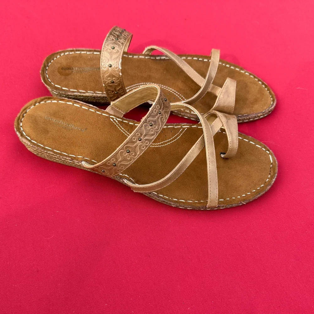 Cloudwalkers Kimmy Brown and Tan Strappy flat Sandals slip-on women's size 12W